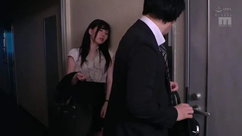 Cô vợ gần nhà nhận nhầm tôi là chồng trong một hôm say xỉn